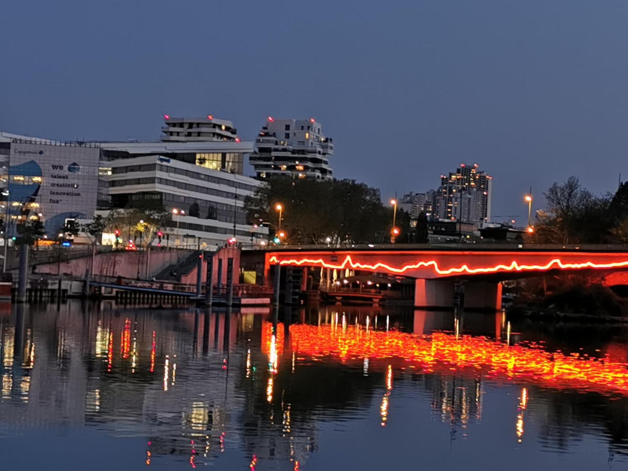 Logement Vue Sur La Seine Boulogne-Billancourt Exteriör bild